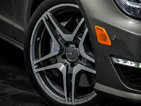 Used 2012 Mercedes-Benz CLS 63 AMG image 3