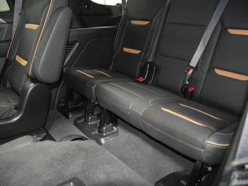 Used 2024 GMC Yukon AT4 AWD/4WD image 47