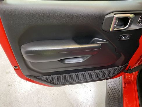 Used 2019 Jeep Wrangler Sport AWD/4WD image 20