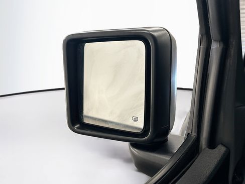 Used 2022 Jeep Wrangler Sport S image 16