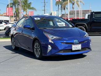 Used 2016 Toyota Prius Three Touring w/ Preferred Accessory Package video 1