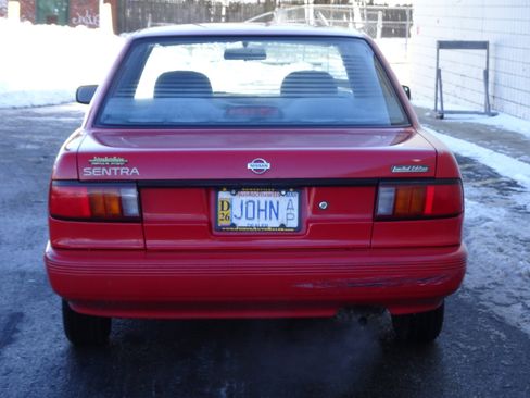 Used 1994 Nissan Sentra 2.5 Limited Edition image 7