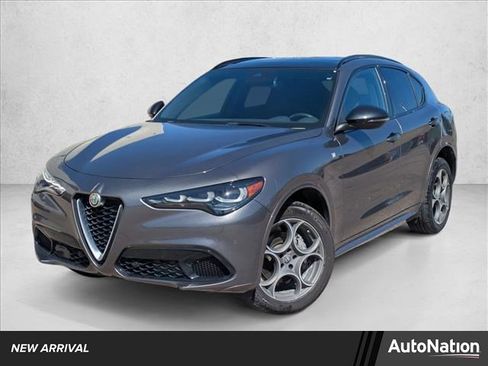 Used 2024 Alfa Romeo Stelvio Ti image 1
