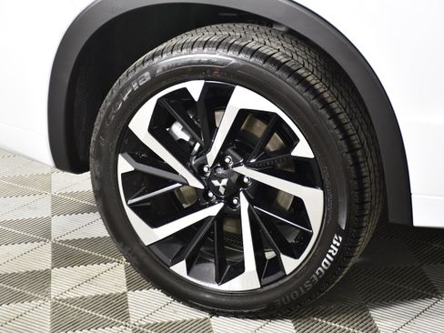 Used 2025 Mitsubishi Outlander SEL image 55