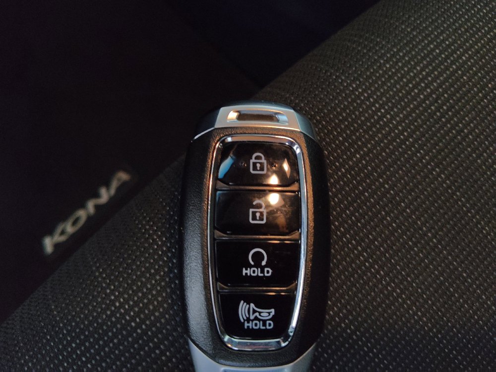 Used 2023 Hyundai Kona SEL AWD/4WD image 32