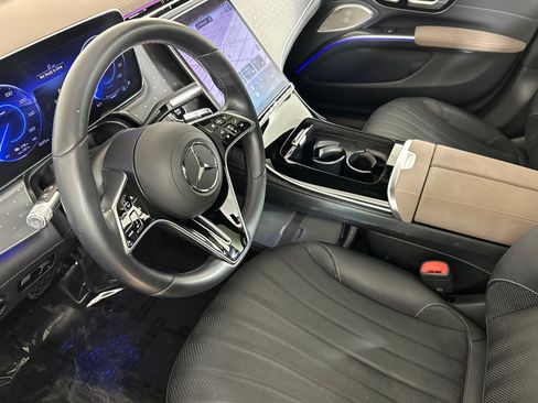 Used 2022 Mercedes-Benz EQS 450+ Sedan image 9