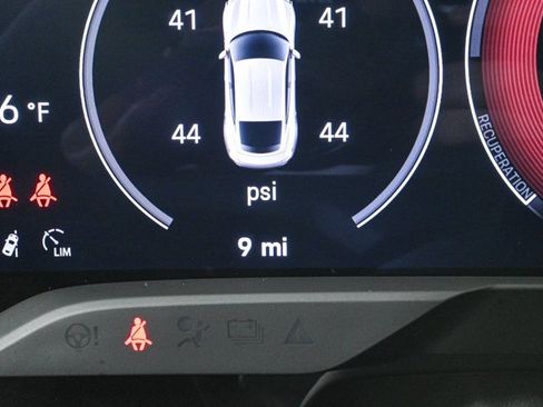 New 2025 Porsche Taycan GTS image 11