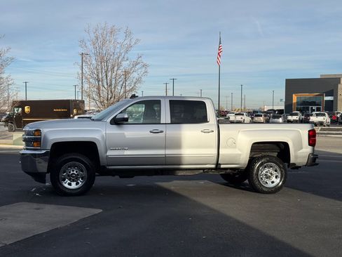 Used 2019 Chevrolet Silverado 2500 LT image 5
