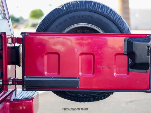 Used 1991 Jeep Wrangler Renegade AWD/4WD image 77