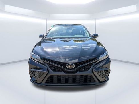 Used 2023 Toyota Camry SE w/ Convenience Package FWD image 9