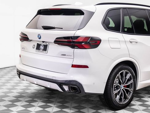Used 2026 BMW X5 xDrive50e w/ M Sport Package AWD/4WD image 33
