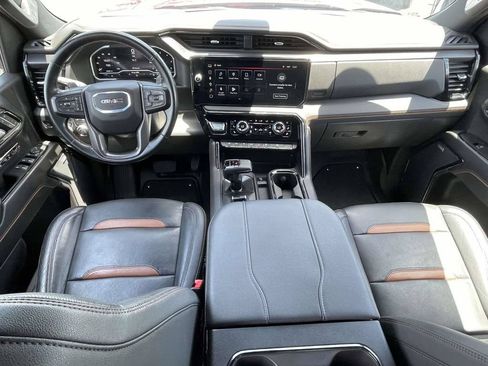 Used 2024 GMC Sierra 1500 AT4 w/ AT4 Preferred Package AWD/4WD image 11