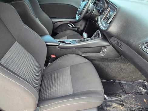 Used 2022 Dodge Challenger R/T w/ Driver Convenience Group image 12