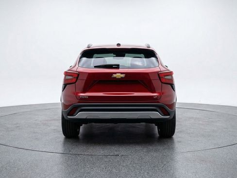 Used 2025 Chevrolet Trax LT image 7