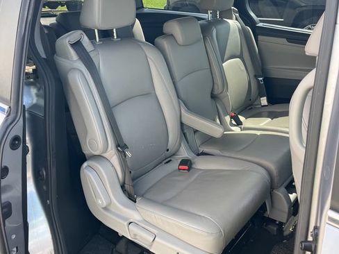 Used 2022 Honda Odyssey EX-L image 11