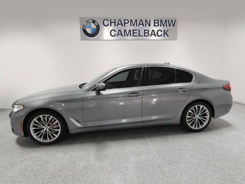 Certified 2023 BMW 530i w/ Premium Package image 3