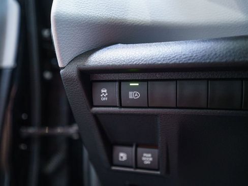 Certified 2026 Toyota Sienna LE FWD image 22
