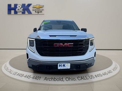 Used 2023 GMC Sierra 1500 Pro w/ Pro Value Package AWD/4WD image 3