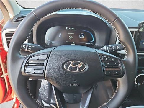 Certified 2023 Hyundai Venue Limited image 13