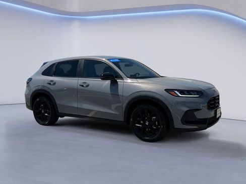 Certified 2025 Honda HR-V Sport image 1
