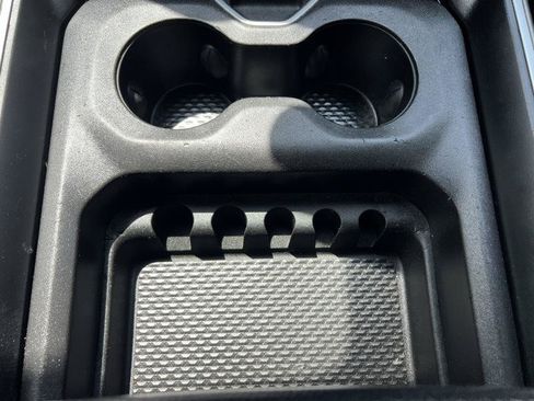 Used 2021 RAM 1500 Big Horn RWD image 19