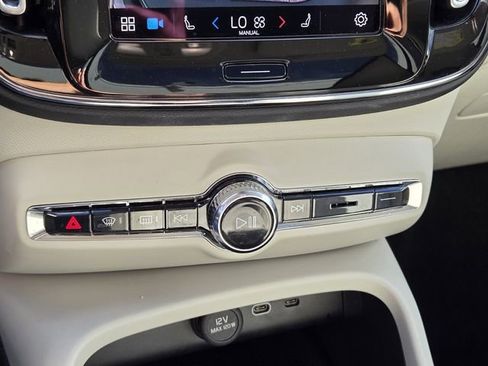 Certified 2023 Volvo XC40 B5 Plus w/ Driver Assist Package image 22