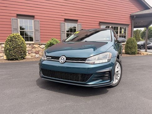 Used 2019 Volkswagen Golf Alltrack SE AWD/4WD image 2