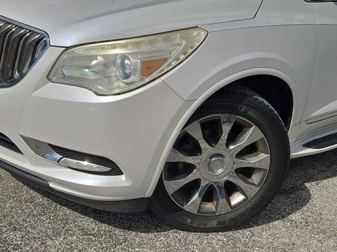 Used 2016 Buick Enclave Leather image 10