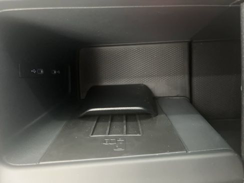 New 2026 Volkswagen Tiguan SE AWD/4WD image 30