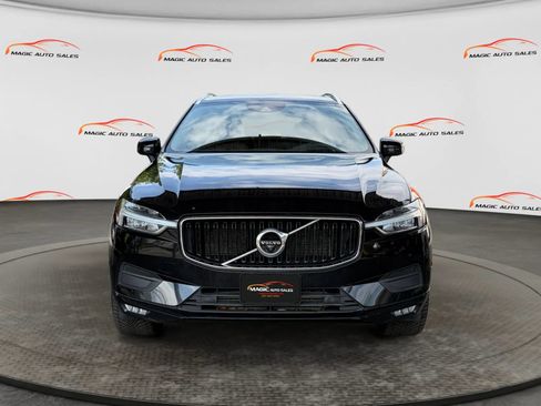 Used 2018 Volvo XC60 T6 Momentum w/ Advanced Package AWD/4WD image 3
