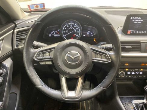 Used 2018 MAZDA MAZDA3 Touring image 15