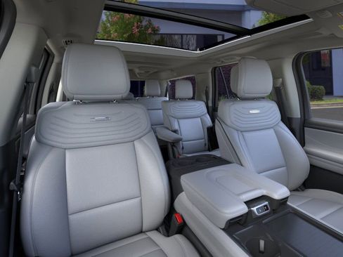 New 2026 Ford Expedition Max Platinum w/ Platinum Ultimate Package AWD/4WD image 10