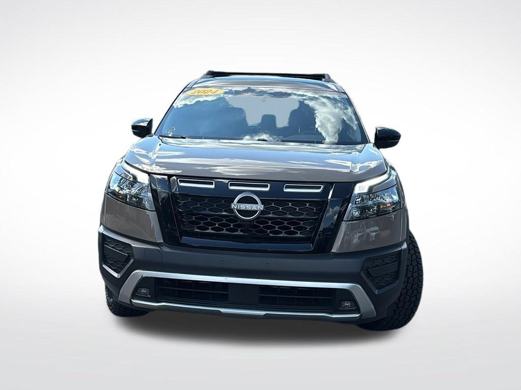 Used 2024 Nissan Pathfinder Rock Creek AWD/4WD image 2