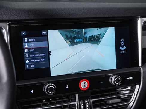 Certified 2026 Porsche Macan AWD/4WD image 23
