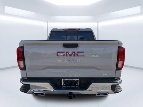 New 2026 GMC Sierra 1500 SLE w/ X31 Off-Road Package AWD/4WD image 4