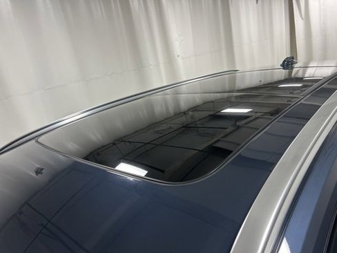 Used 2025 Volvo V60 B5 Cross Country Plus image 5