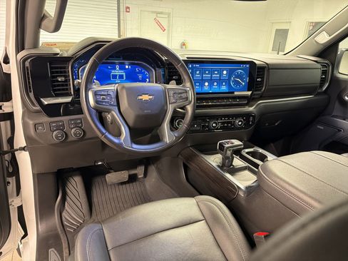 Used 2023 Chevrolet Silverado 1500 LTZ AWD/4WD image 28