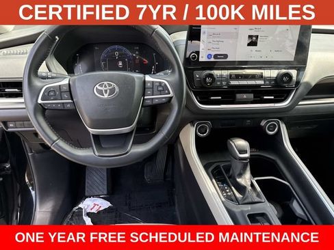 Used 2025 Toyota Grand Highlander FWD image 17