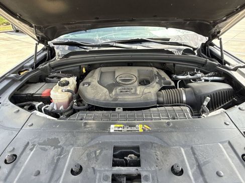 Used 2022 Jeep Grand Cherokee Overland w/ Adv Protech Group III RWD image 14