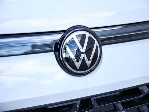 New 2026 Volkswagen Tiguan S image 14