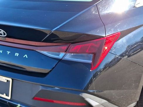 Used 2024 Hyundai Elantra SEL image 12