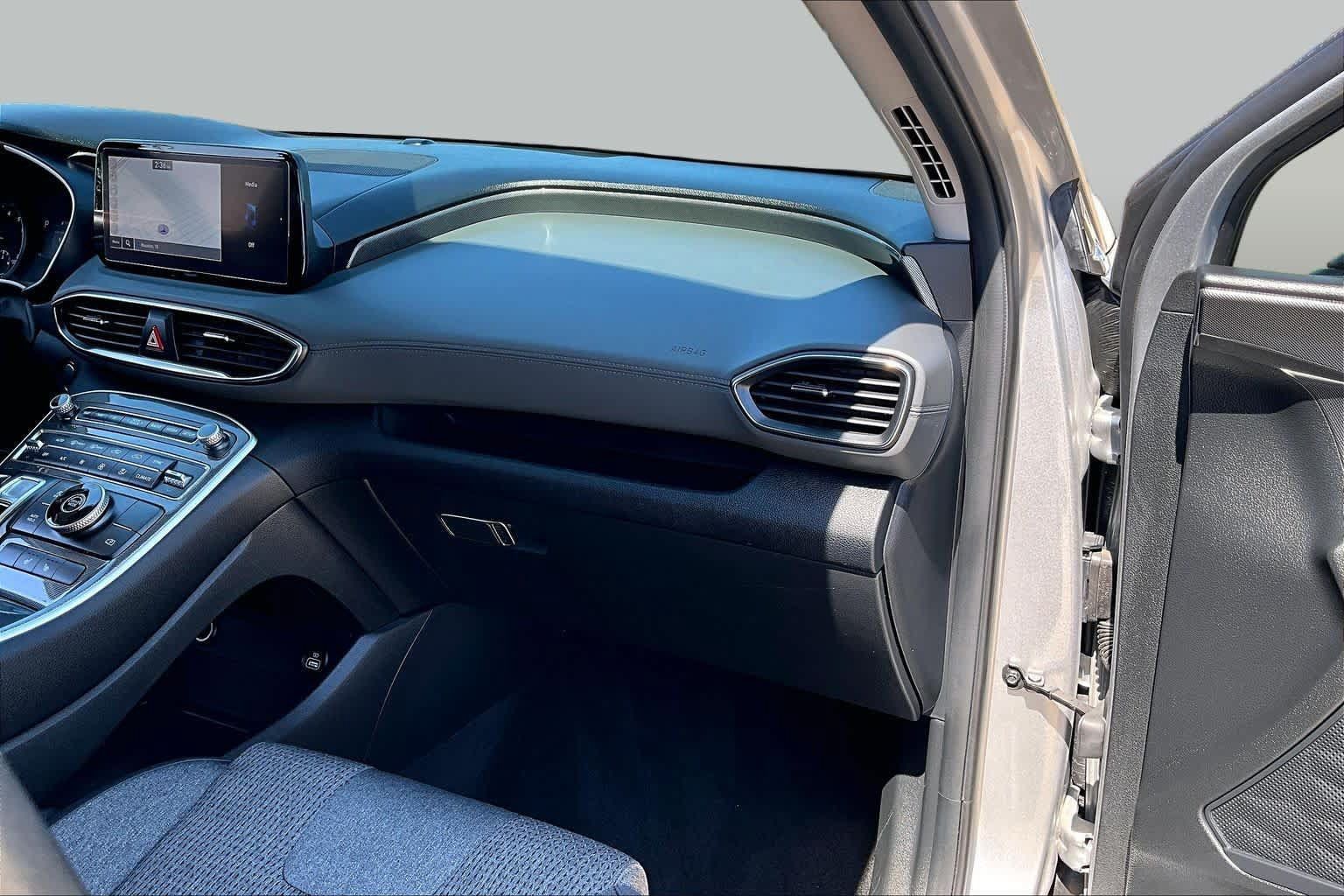 Used 2023 Hyundai Santa Fe SEL FWD image 19