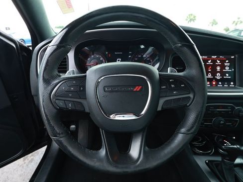 Used 2019 Dodge Charger SXT w/ Blacktop Package AWD/4WD image 11