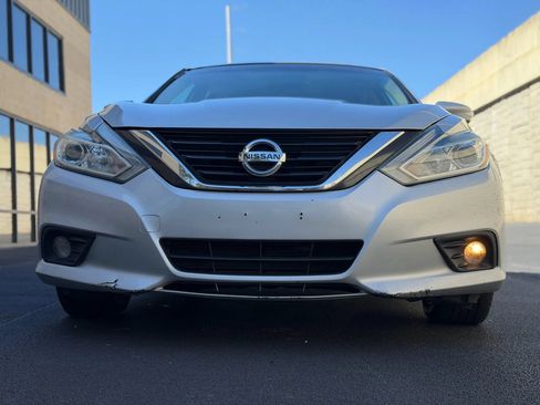 Used 2018 Nissan Altima 2.5 SL FWD image 38