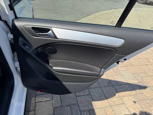 Used 2012 Volkswagen GTI Autobahn FWD image 28