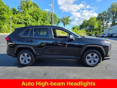 Used 2023 Toyota RAV4 LE AWD/4WD image 10
