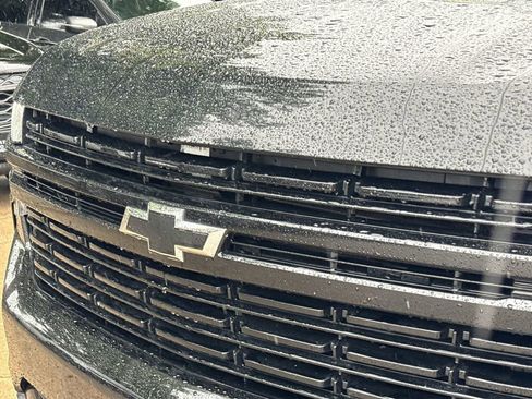 Used 2023 Chevrolet Suburban RST AWD/4WD image 31