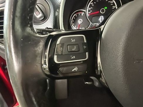 Used 2013 Volkswagen Beetle Turbo FWD image 15