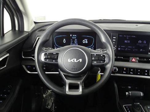 Used 2024 Kia Sportage LX image 22