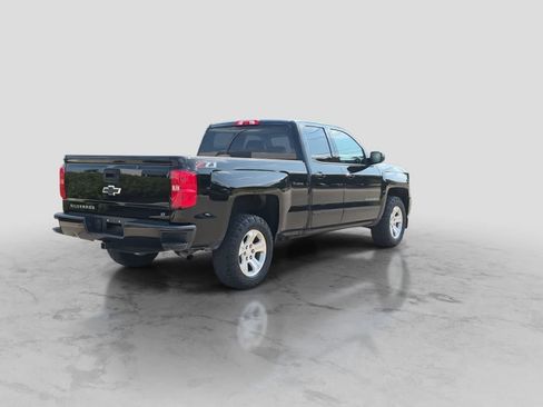 Used 2018 Chevrolet Silverado 1500 LT w/ All Star Edition AWD/4WD image 8